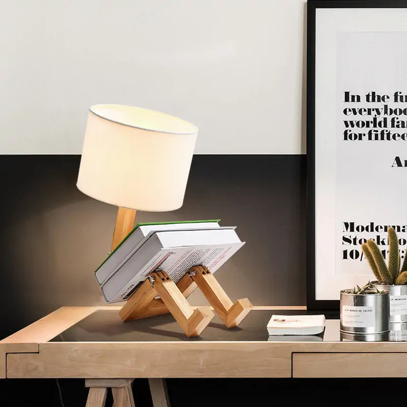 Robot Shape Table Lamp